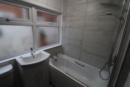 3 bedroom Terraced House to let in St Leonards Road, Far Cotton, Northampton, NN4
