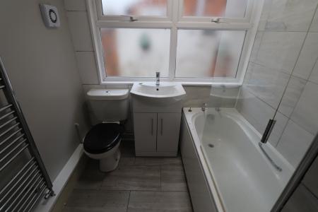 3 bedroom Terraced House to let in St Leonards Road, Far Cotton, Northampton, NN4