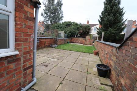 3 bedroom Terraced House to let in St Leonards Road, Far Cotton, Northampton, NN4