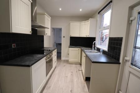 3 bedroom Terraced House to let in St Leonards Road, Far Cotton, Northampton, NN4