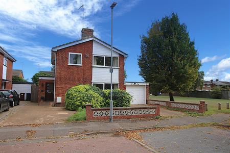 4 bedroom Detached house for sale in The Pastures, Kingsthorpe