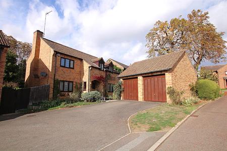 4 bedroom Detached house for sale in Wootton Hill Farm, East Hunsbury