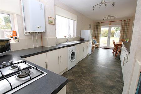 2 bedroom Semi-detached bungalow for sale in Park Lane, Duston