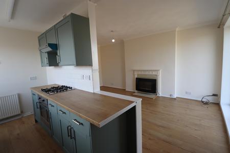 2 bedroom Bungalow to let in Mallory Walk, Parklands, Northampton, NN3