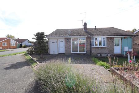 Mallory Walk, Parklands, Northampton, NN3
