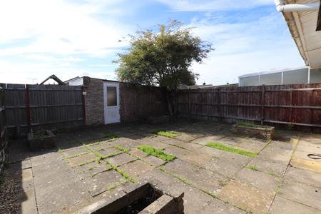 2 bedroom Bungalow to let in Mallory Walk, Parklands, Northampton, NN3