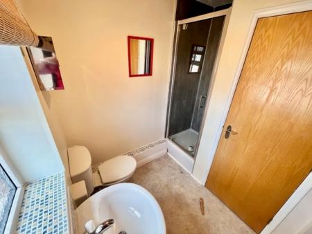 2 bedroom Flat to let in Blakemere Drive, Kingsmead, CW9