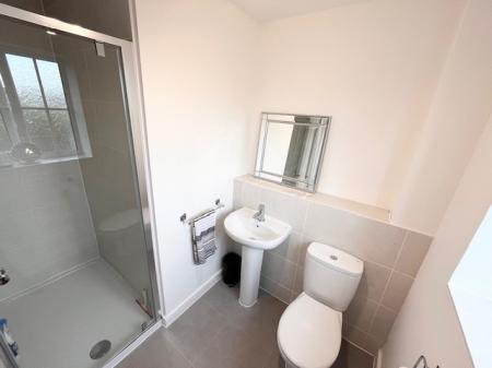 4 bedroom Detached house to let in Fountain Lane, Northwich, CW9