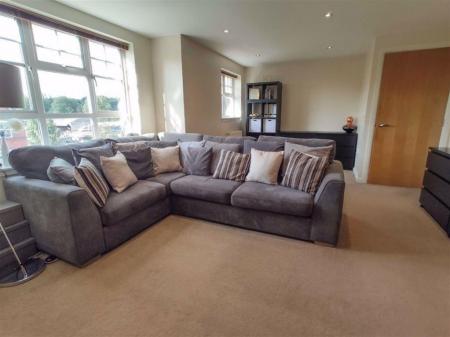 1 bedroom Flat to let in Sandbach Drive, Kingsmead, CW9