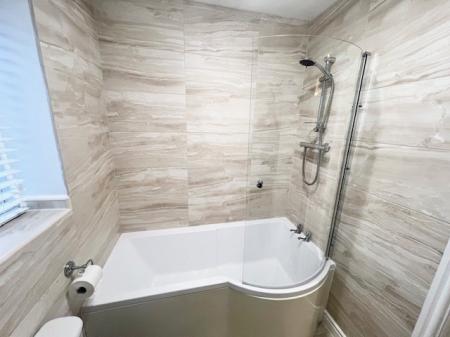 3 bedroom Detached house to let in Mornant Avenue, Hartford, CW8