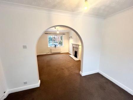 3 bedroom Detached house to let in Mornant Avenue, Hartford, CW8