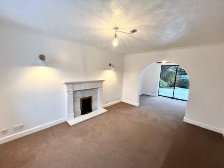 3 bedroom Detached house to let in Mornant Avenue, Hartford, CW8