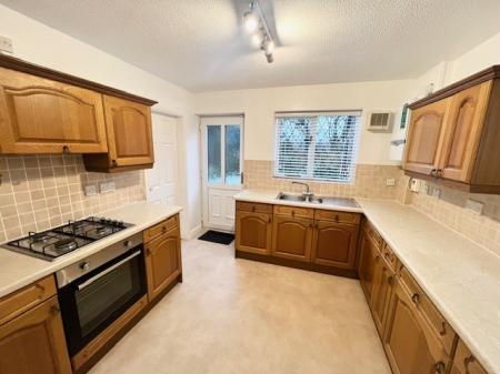 3 bedroom Detached house to let in Mornant Avenue, Hartford, CW8