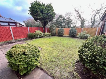 3 bedroom Detached house to let in Mornant Avenue, Hartford, CW8