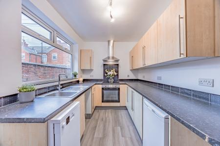 2 bedroom End of terrace house to let in Huxley Street, Northwich, CW8