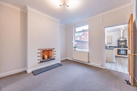 2 bedroom End of terrace house to let in Huxley Street, Northwich, CW8