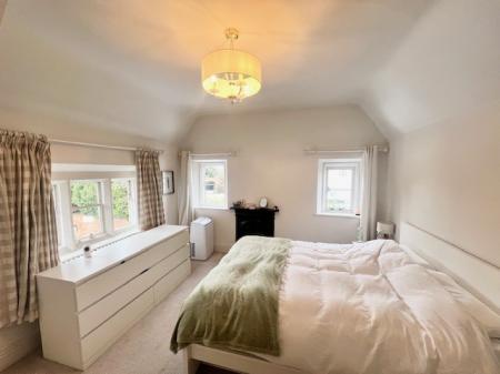 3 bedroom Mews house to let in Hartford Road, Davenham, CW9