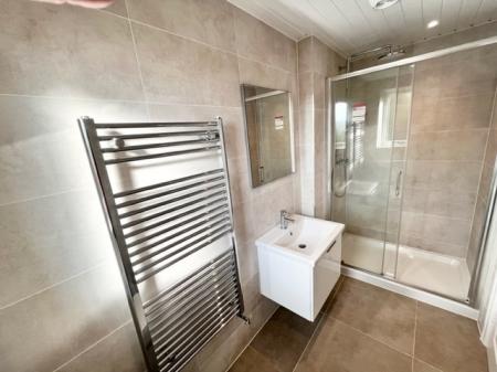 4 bedroom Detached house to let in Marbury Road, Comberbach, CW9