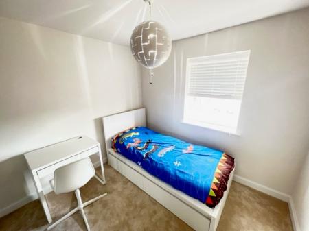 4 bedroom Detached house to let in Medlock Street, Rudheath, CW9