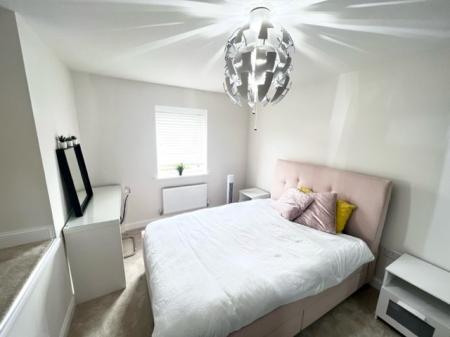 4 bedroom Detached house to let in Medlock Street, Rudheath, CW9