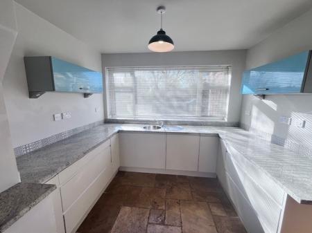 5 bedroom Link detached house to let in Cliff Road, Acton Bridge, CW8