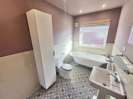 5 bedroom Link detached house to let in Cliff Road, Acton Bridge, CW8