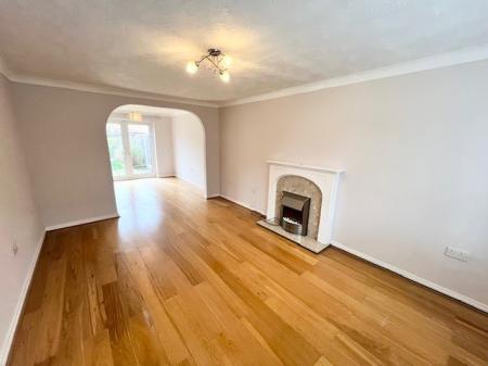 3 bedroom Semi-detached house to let in Harthill Close, Kingsmead, CW9