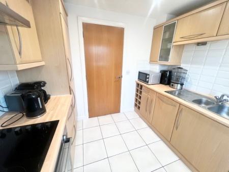 2 bedroom Apartment to let in Sandbach Drive, Northwich, CW9