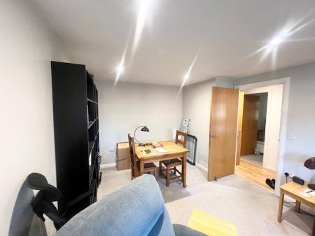 2 bedroom Apartment to let in Sandbach Drive, Northwich, CW9