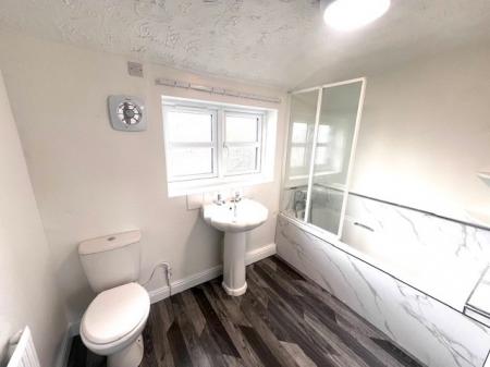 3 bedroom Cottage to let in Green Lane, Wincham, CW9