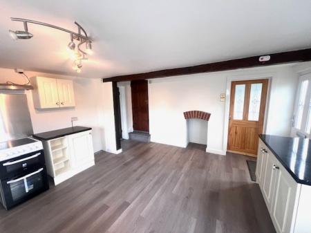 3 bedroom Cottage to let in Green Lane, Wincham, CW9