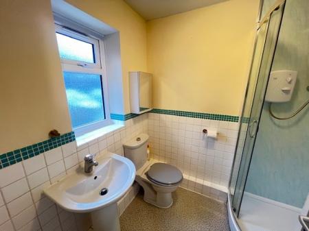 2 bedroom Maisonette to let in Holly Walk, Winnington, CW8