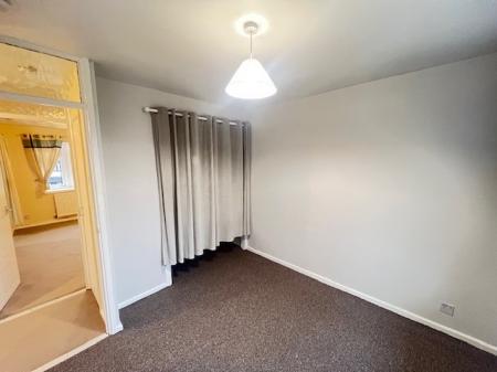2 bedroom Maisonette to let in Holly Walk, Winnington, CW8
