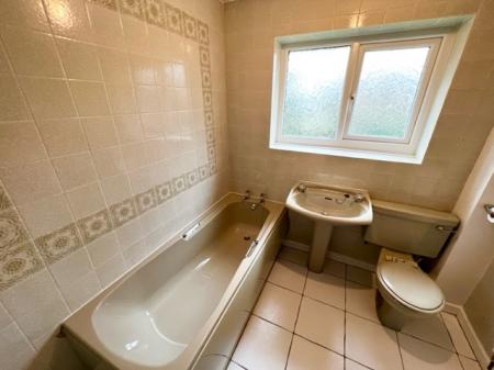 4 bedroom Detached house to let in Primrose Hill, Cuddington, CW8