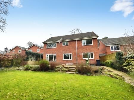 4 bedroom Detached house to let in Primrose Hill, Cuddington, CW8