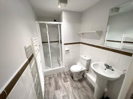 2 bedroom Flat to let in Mill Green, Congleton, CW12