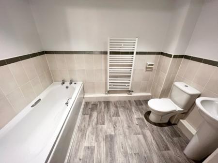 2 bedroom Flat to let in Mill Green, Congleton, CW12