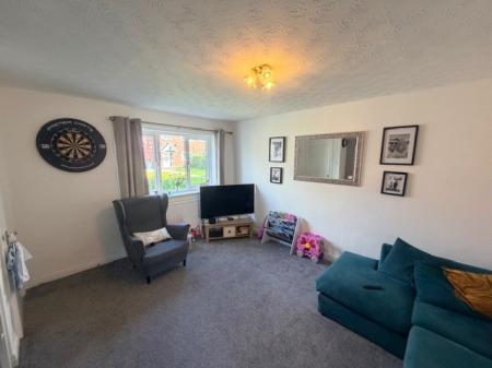 3 bedroom Semi-detached house to let in Shilton Close, Middlewich, CW10