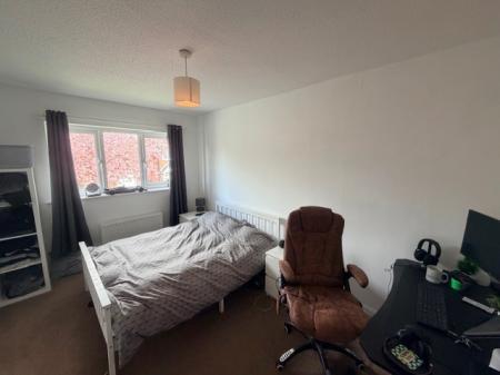 3 bedroom Semi-detached house to let in Shilton Close, Middlewich, CW10