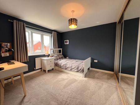 5 bedroom Detached house to let in Barnside Way, Moulton, CW9