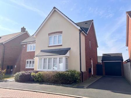 5 bedroom Detached house to let in Barnside Way, Moulton, CW9