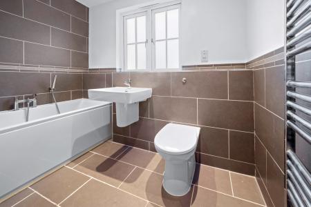 5 bedroom Semi-detached house to let in Hunters Lane, Hartford, CW8