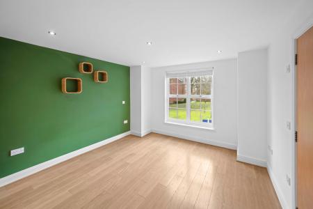 5 bedroom Semi-detached house to let in Hunters Lane, Hartford, CW8