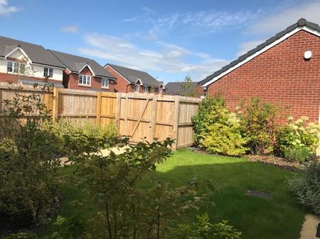 4 bedroom Detached house to let in Croxton Lane, Middlewich, CW10