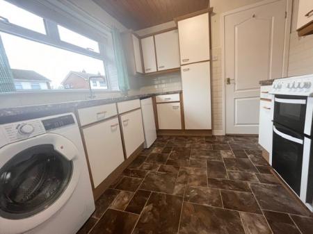 2 bedroom Bungalow to let in Fern Way, Weaverham, CW8