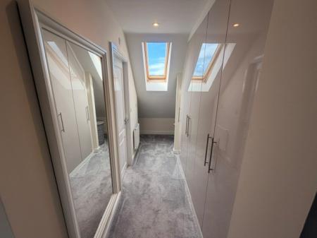 4 bedroom Semi-detached house to let in Outfield Chase, Winnington, CW8