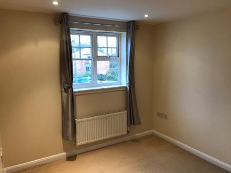 2 bedroom Flat to let in Sandbach Drive, Kingsmead, CW9