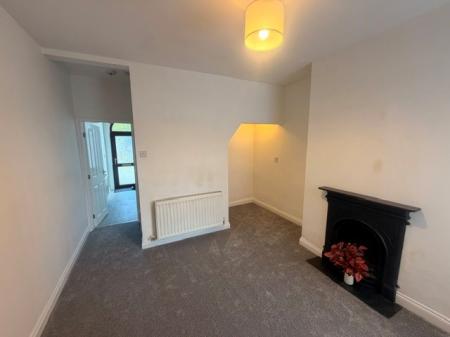 2 bedroom Terraced House to let in Church Street, Moulton, CW9