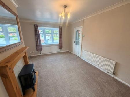 2 bedroom Mews house to let in Farm Road, Rudheath, CW9