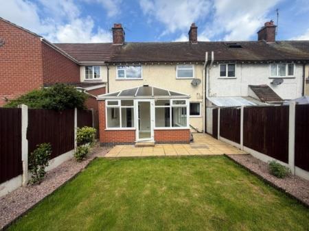 2 bedroom Mews house to let in Farm Road, Rudheath, CW9
